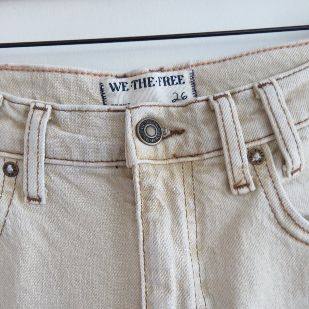 FREE PEOPLE WE THE FREE Risk Taker Mid Rise Jeans in Ecru Neutral Boho - Size 26 - Picture 8 of 16
